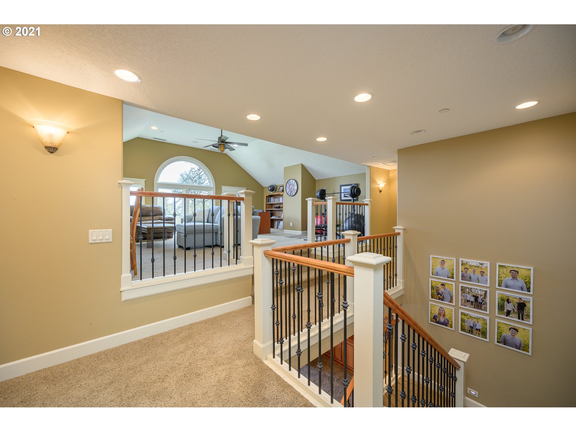 12165 Northwest Fox Ridge Road McMinnville, OR 97128 - Photo 21 of 32 Gallery Image 21
