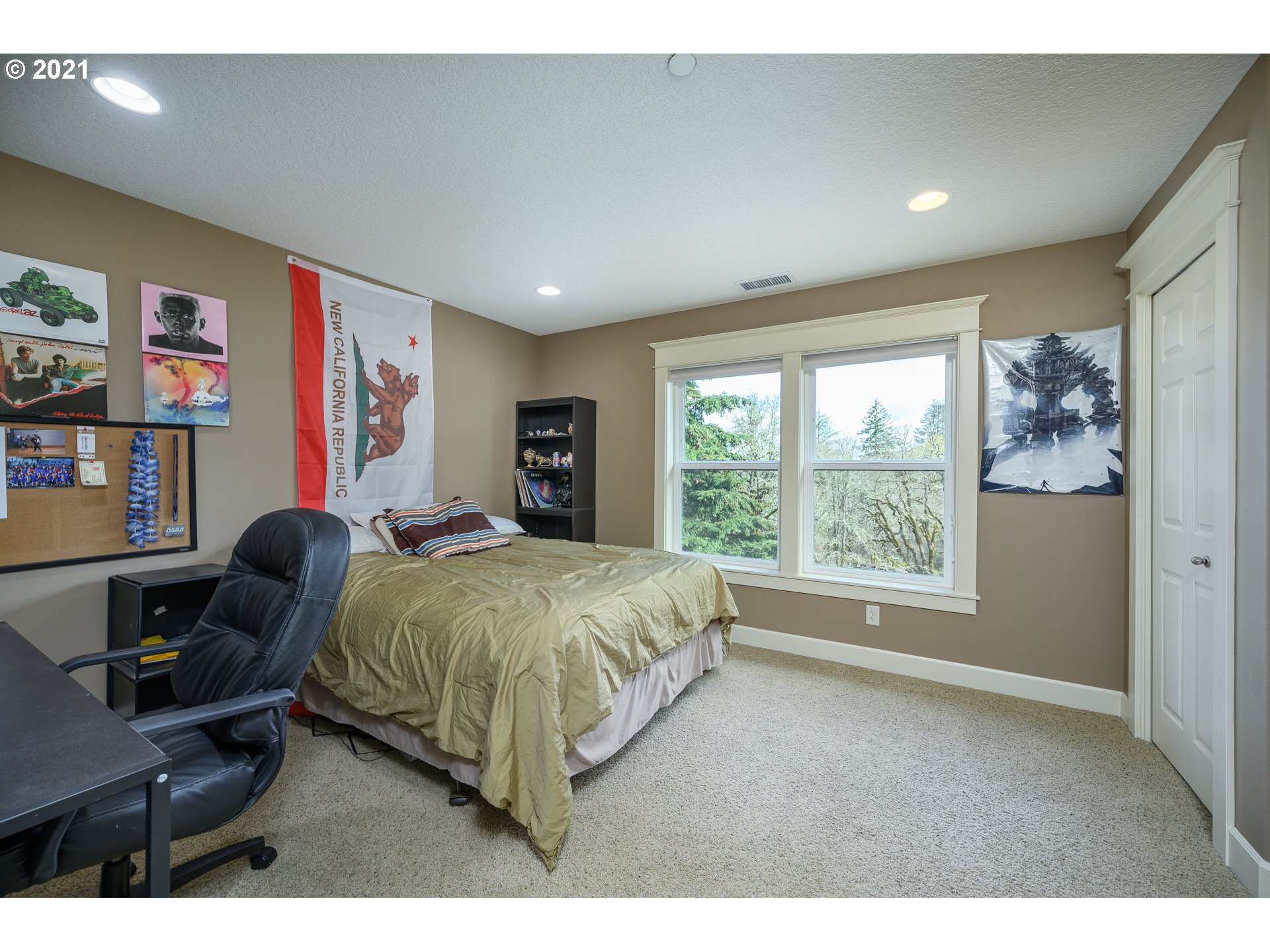 12165 Northwest Fox Ridge Road McMinnville, OR 97128 - Photo 26 of 32 Gallery Image 26