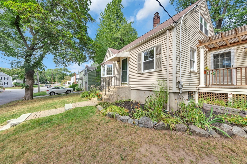 30 Standish Road Arlington, MA 02478 - Photo 3 of 41 Gallery Image 3