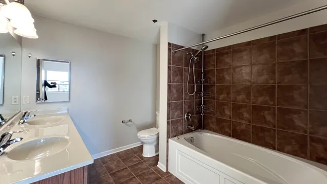 $2,650 | 100 North Hermitage Avenue, Unit 508, Chicago, IL 60612