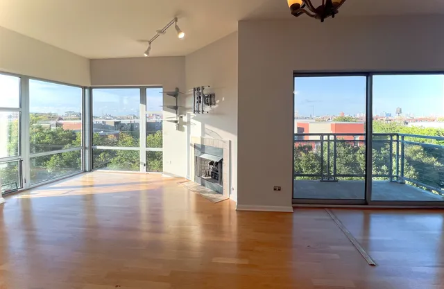 $2,650 | 100 North Hermitage Avenue, Unit 508, Chicago, IL 60612