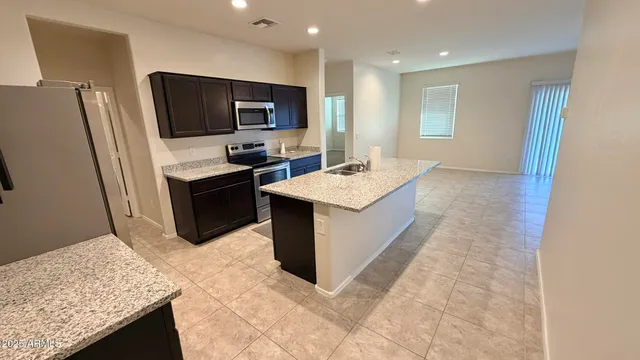 $1,600 | 36439 Pampoloma Avenue, Maricopa, AZ 85138