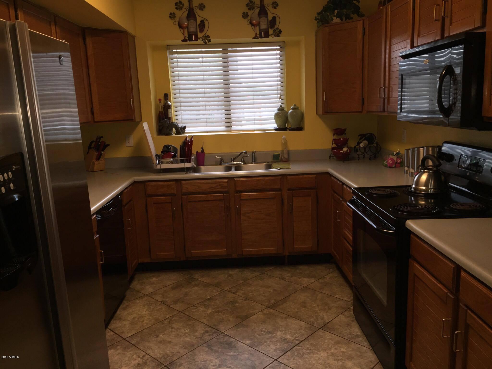 4011 North 87th Drive Phoenix, AZ 85037 - Photo 7 of 26 14522274_10153840259581319_801699315_o