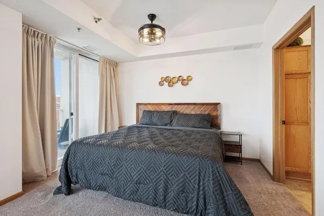 $250,000 | 6600 Lyndale Avenue South, Unit 400, Richfield, MN 55423