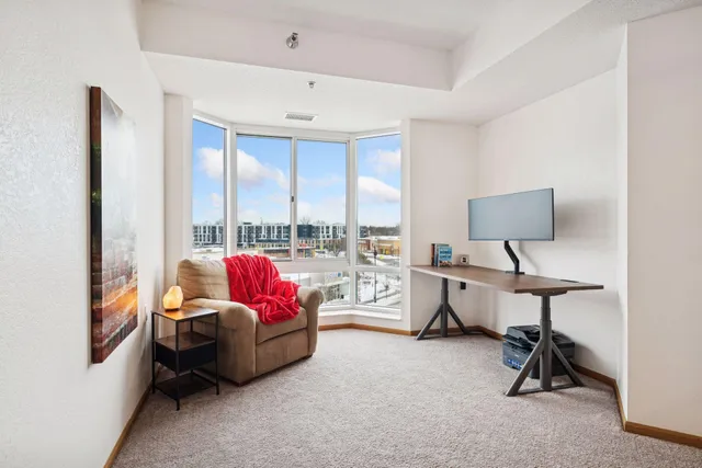 $250,000 | 6600 Lyndale Avenue South, Unit 400, Richfield, MN 55423