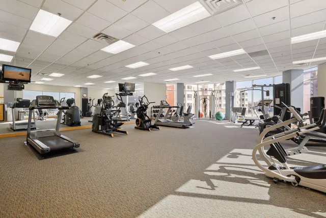 $250,000 | 6600 Lyndale Avenue South, Unit 400, Richfield, MN 55423