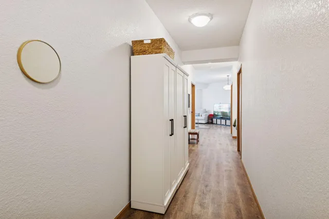 $250,000 | 6600 Lyndale Avenue South, Unit 400, Richfield, MN 55423