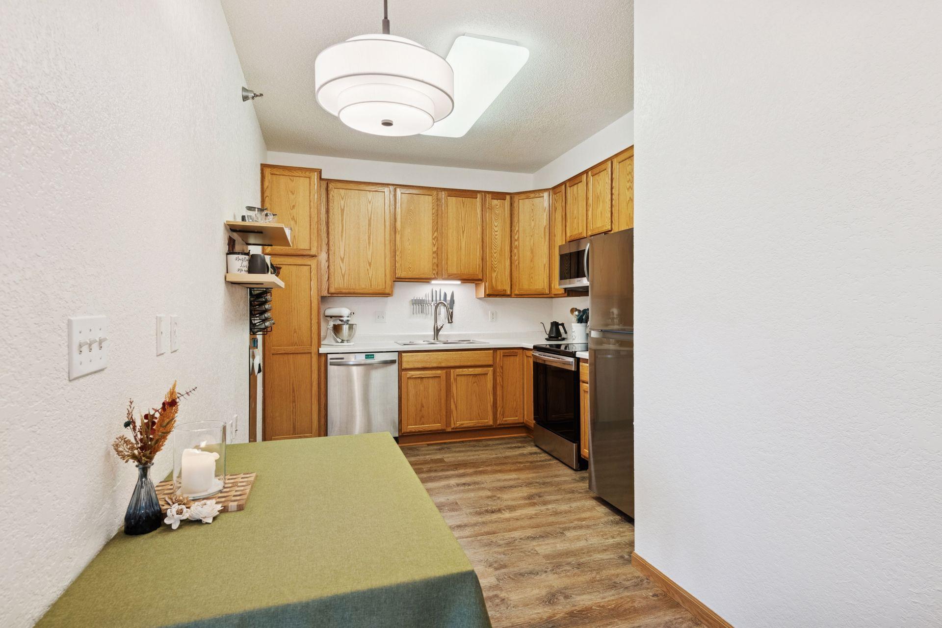 6600 Lyndale Avenue South, Unit 400 Richfield, MN 55423 - Photo 7 of 36