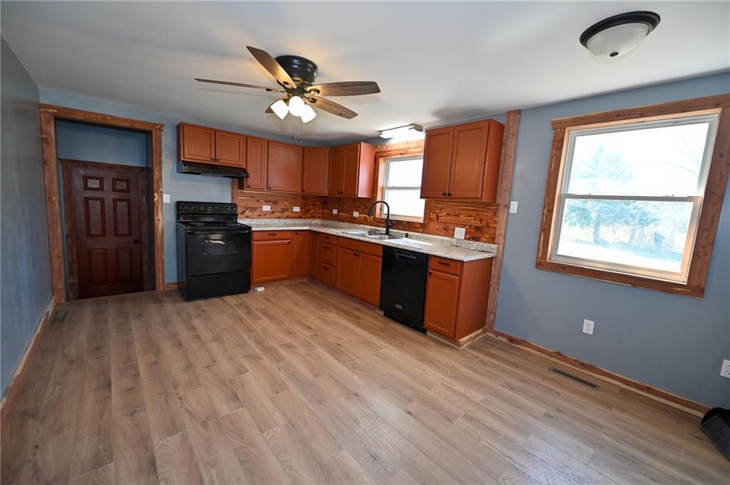 1875 East 166 Road El Dorado Springs, MO 64744 - Photo 13 of 27