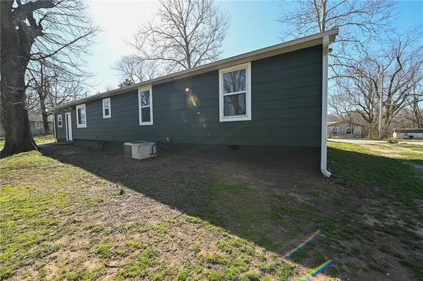 $179,000 | 1875 East 166 Road, El Dorado Springs, MO 64744