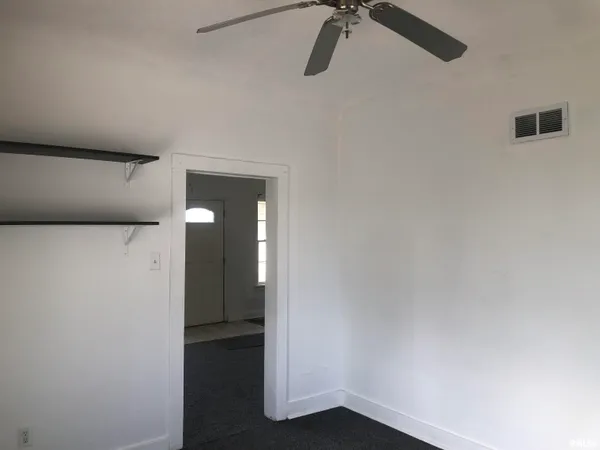 $124,900 | 101 West Oak Street, Broadwell, IL 62634