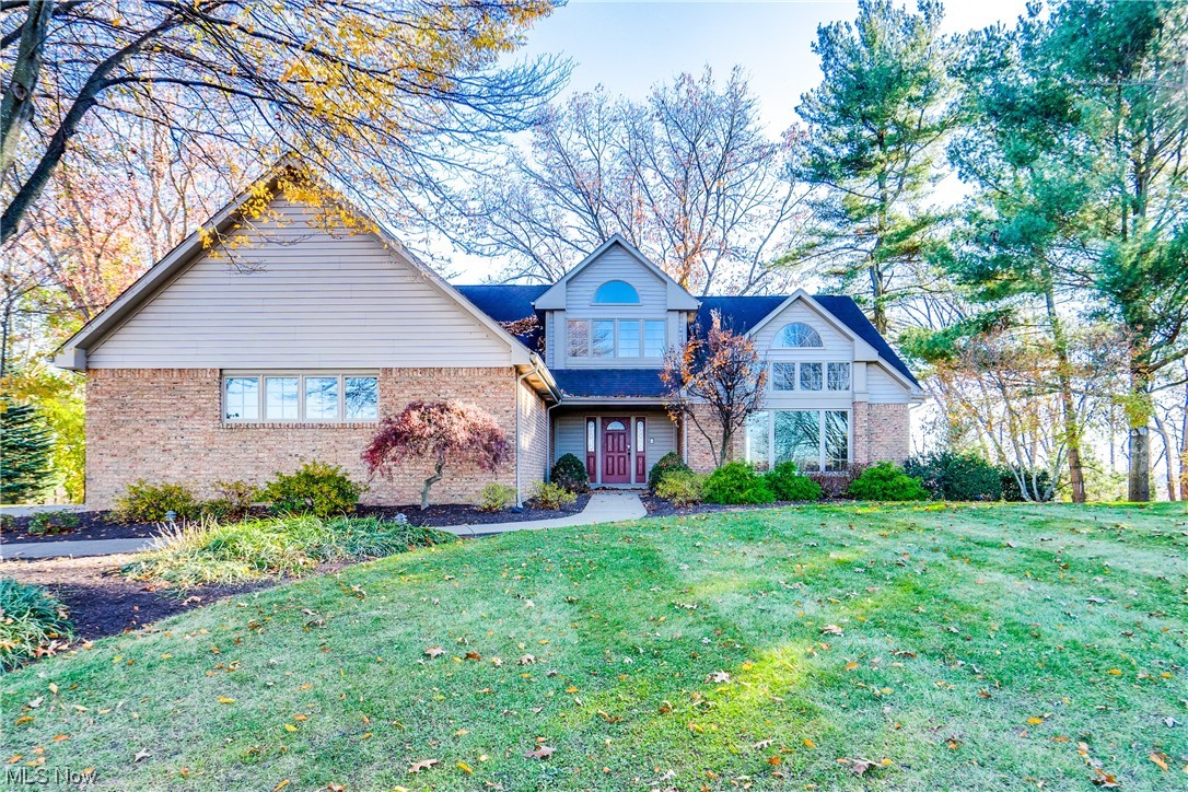 2949 Mill Ridge Circle Northwest Canton, OH 44708 - Photo 2 of 29 Gallery Image 2