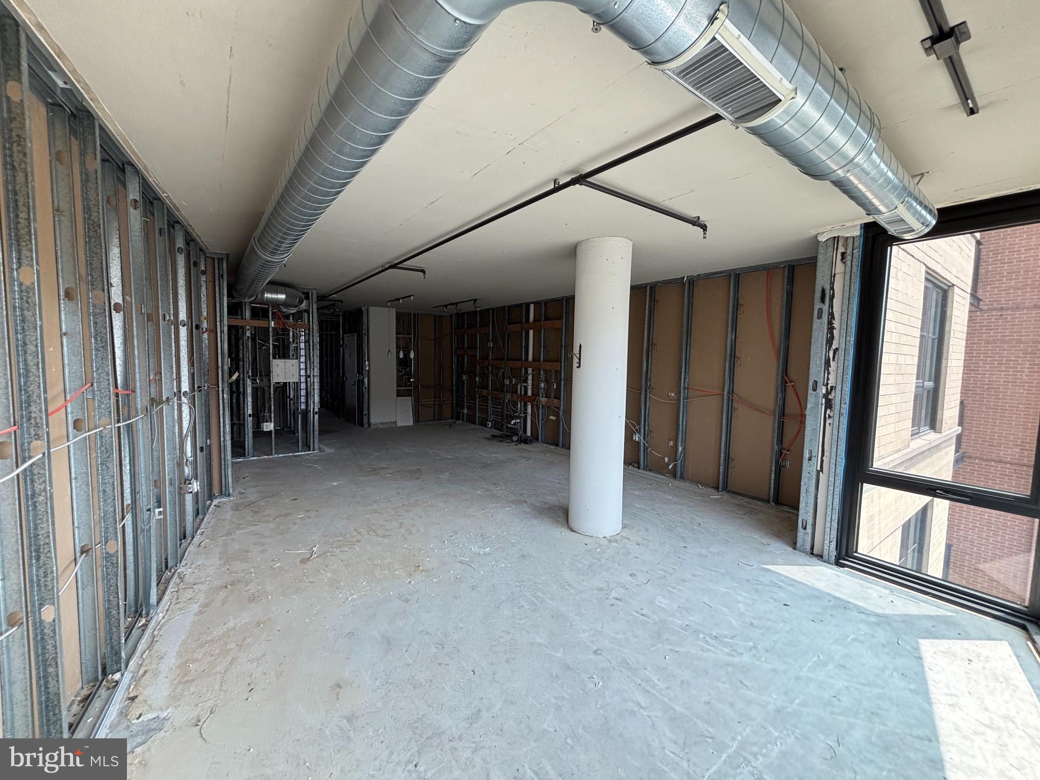 2125 14th Street Northwest, Unit 601 Washington, DC 20009 - Photo 13 of 22 a view of a hallway with seating area