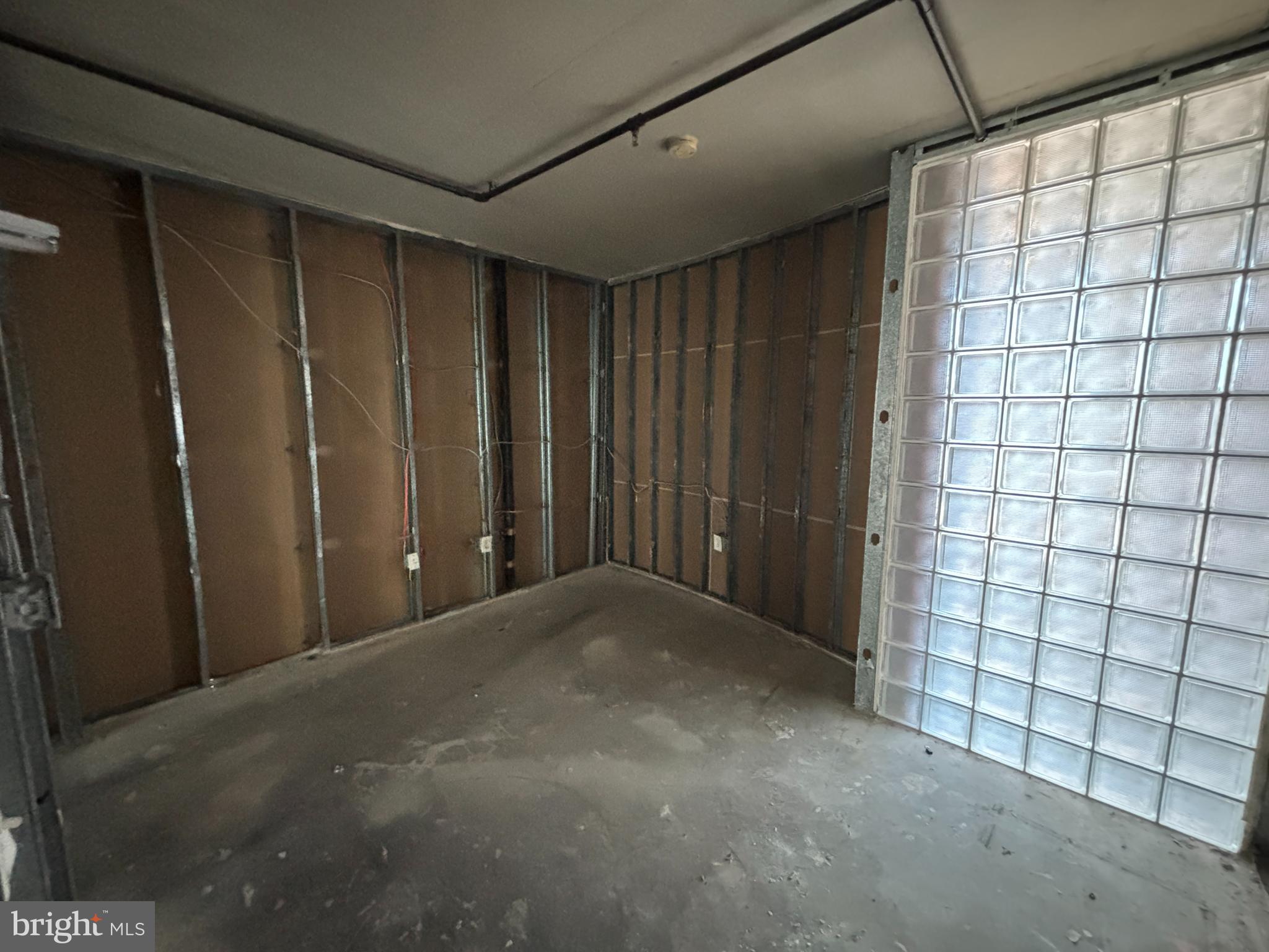 2125 14th Street Northwest, Unit 601 Washington, DC 20009 - Photo 7 of 22 a view of balcony