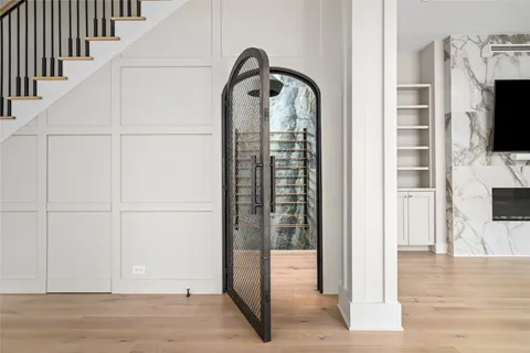 $1,995,000 | 1136 Woodland Street, Houston, TX 77009