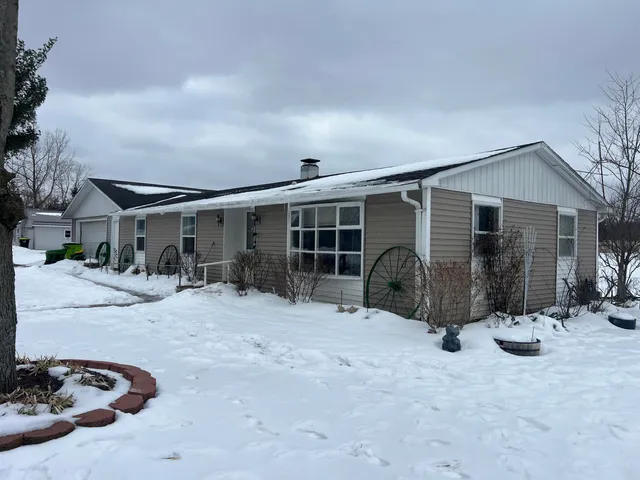 $149,900 | 725 North Edgewood Street, Greenville, MI 48838