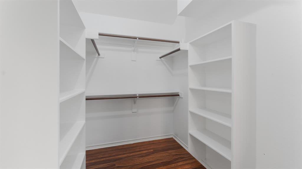 525 Mustang Ridge Drive Murphy, TX 75094 - Photo 18 of 26 a view of an empty walk in closet