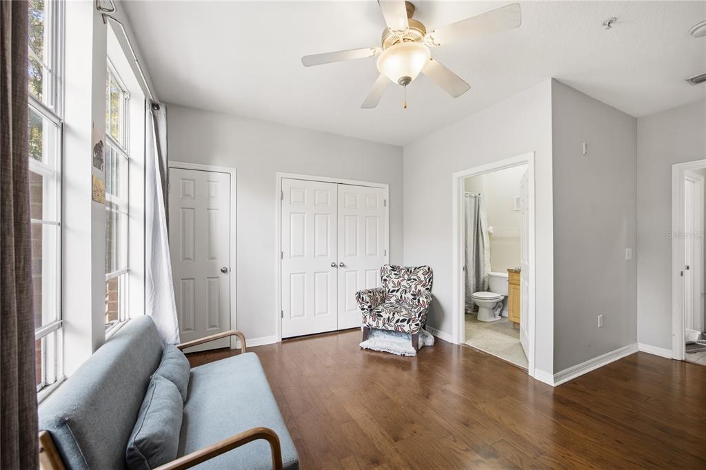 1245 Southwest 9th Road, Unit 202 Gainesville, FL 32601 - Photo 15 of 25