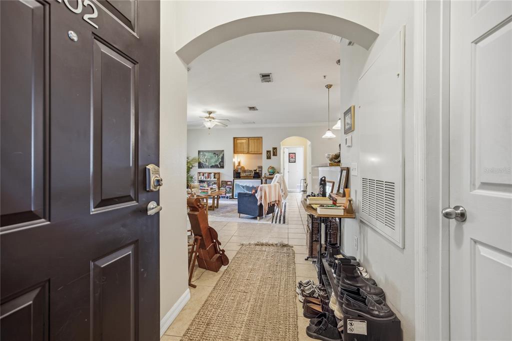 1245 Southwest 9th Road, Unit 202 Gainesville, FL 32601 - Photo 6 of 25