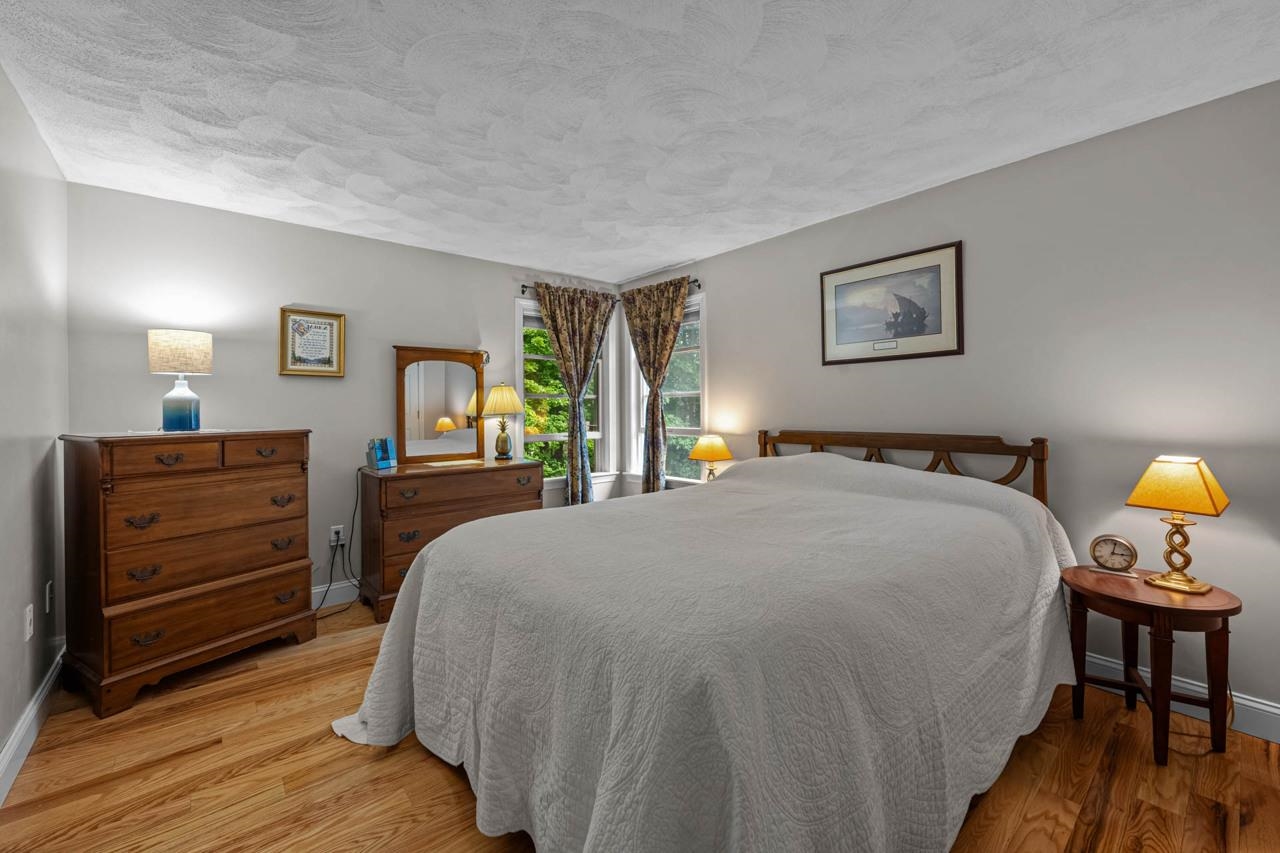 1 Trent Road Hooksett, NH 03106 - Photo 29 of 42