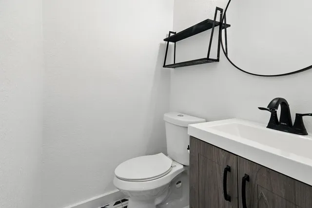 $175,000 | 2124 Burton Drive, Unit 133, Austin, TX 78741