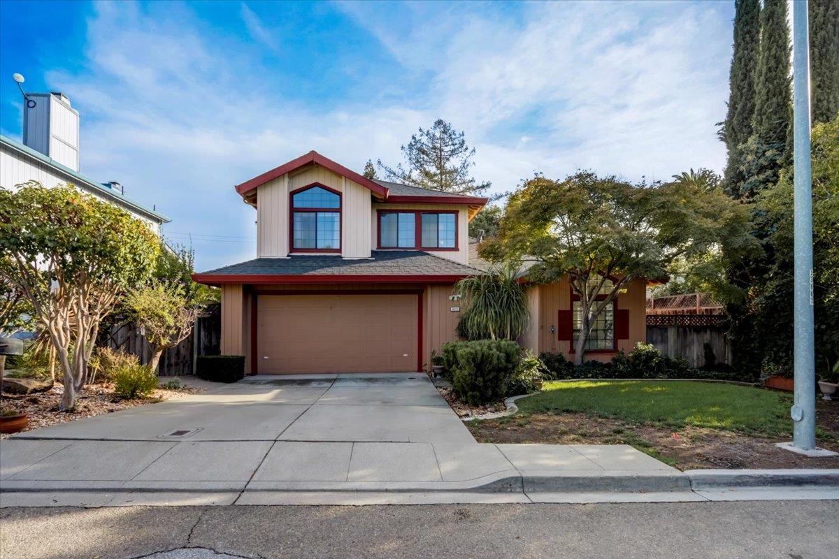 952 Corbel Common Fremont, CA 94539 - Photo 2 of 50 front view of house with a yard