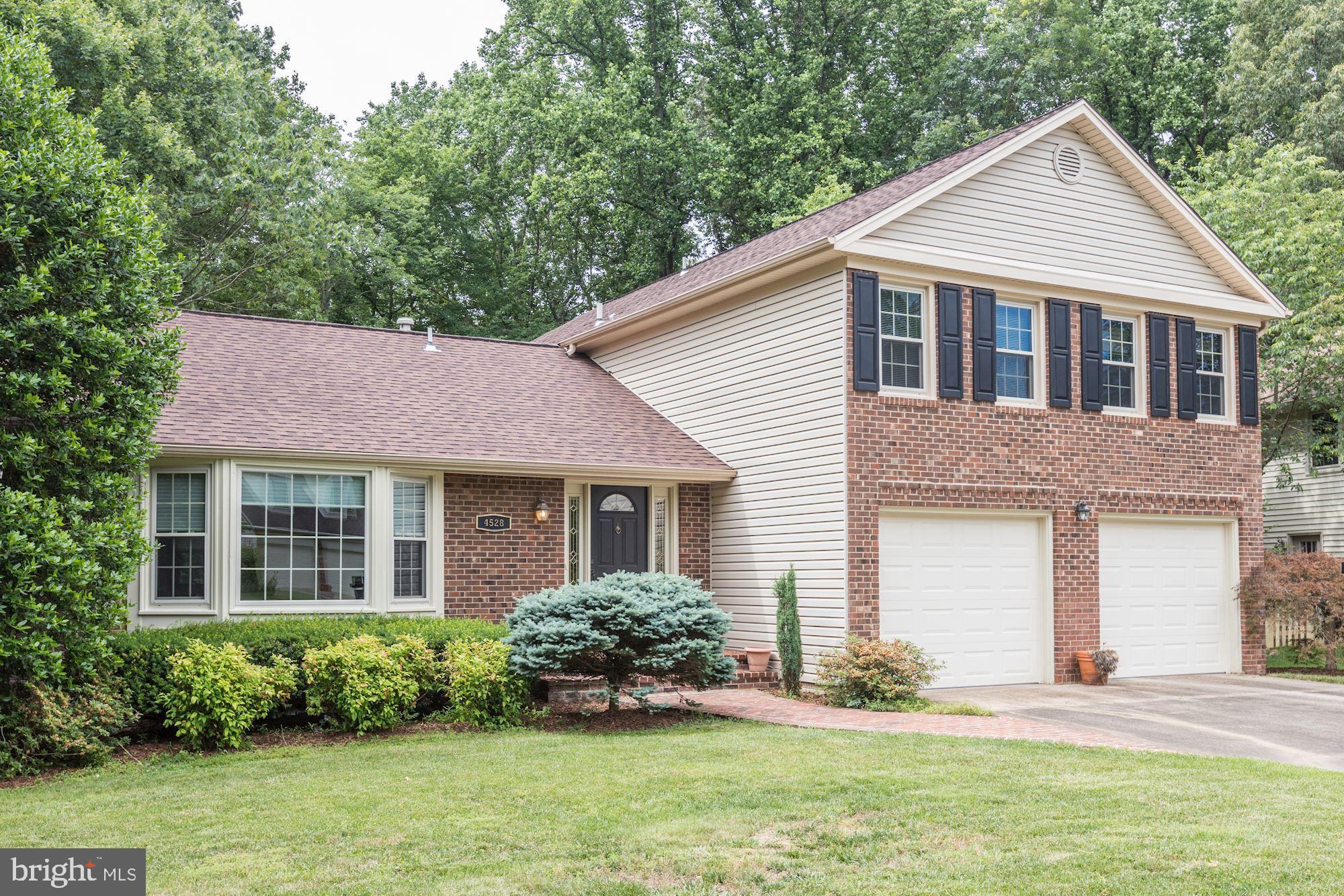 4528 Gilbertson Road Fairfax, VA 22032 - Photo 2 of 31