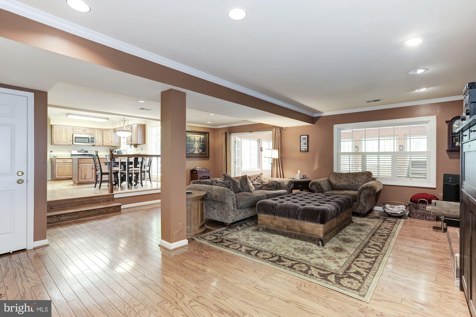 4528 Gilbertson Road Fairfax, VA 22032 - Photo 12 of 31