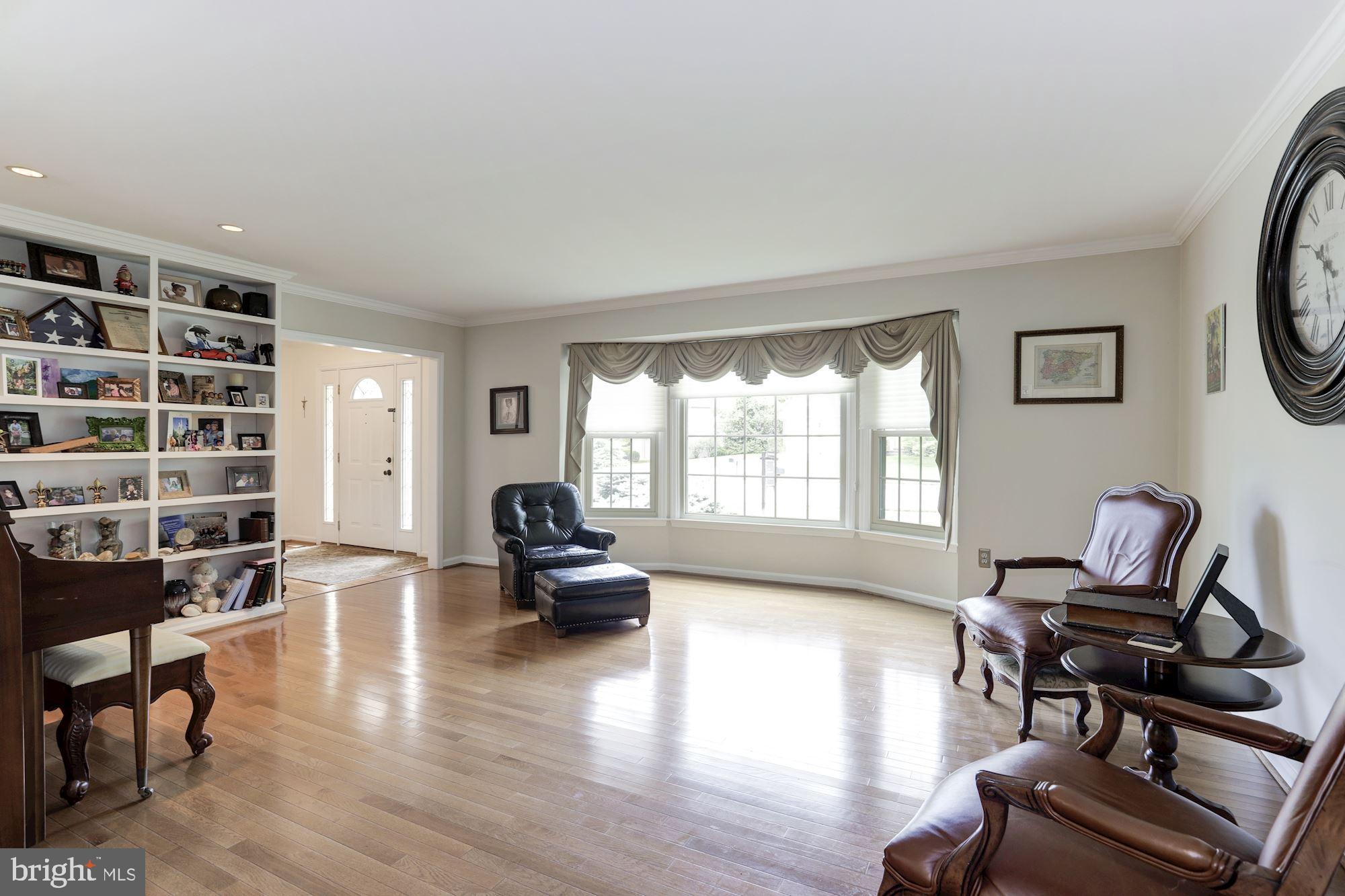 4528 Gilbertson Road Fairfax, VA 22032 - Photo 5 of 31