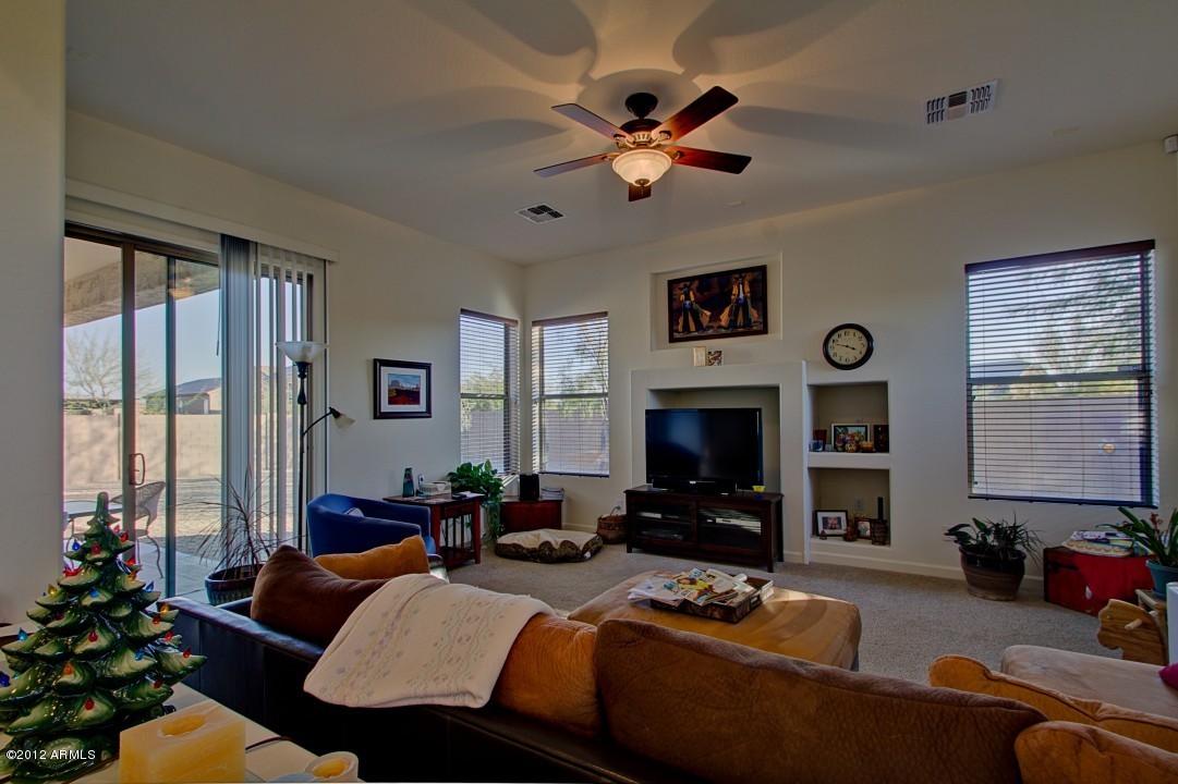 2217 West Eagle Feather Road Phoenix, AZ 85085 - Photo 13 of 34 Eagle Feather (15)