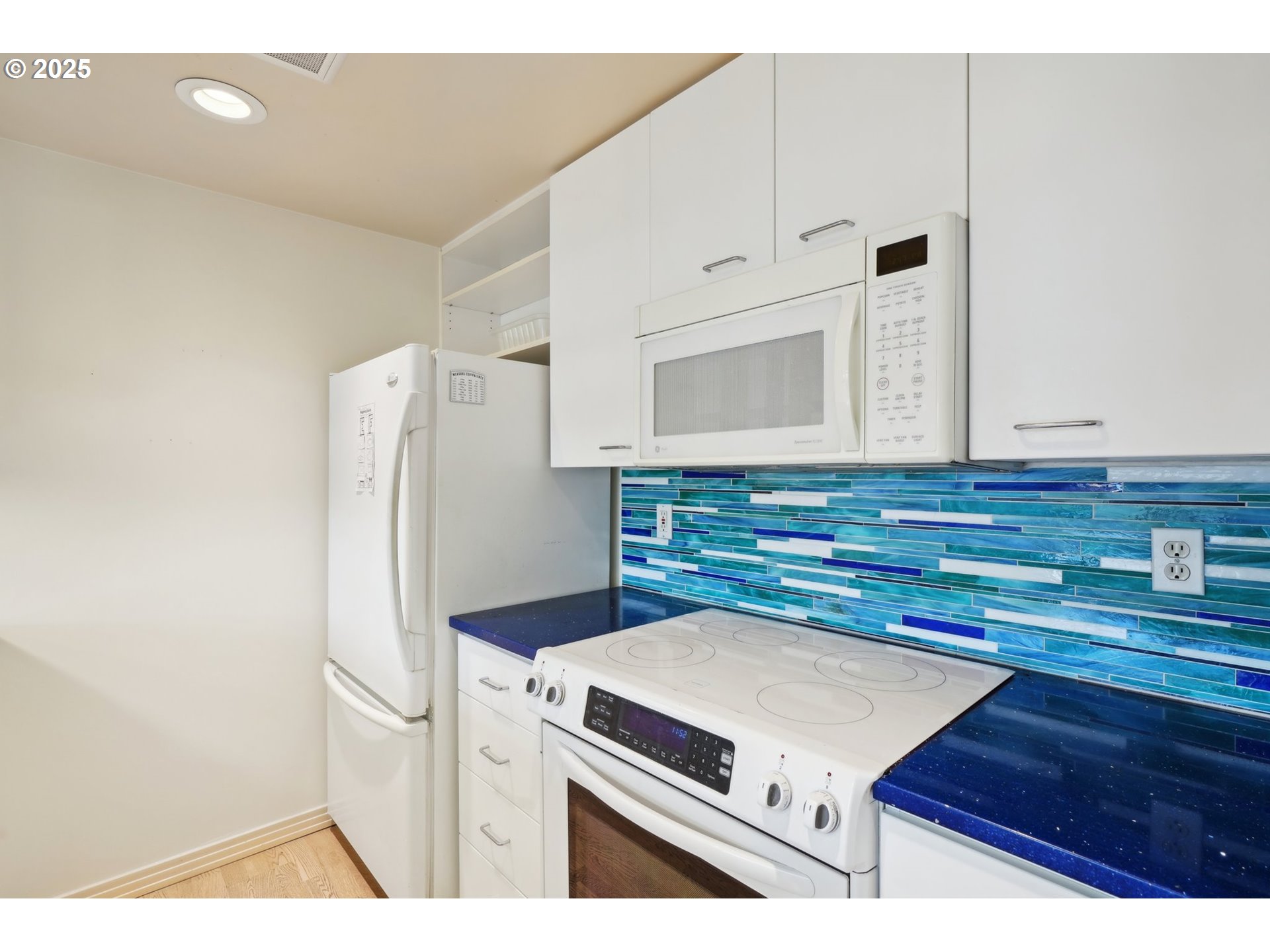 1132 Southwest 19th Avenue, Unit 512 Portland, OR 97205 - Photo 16 of 34