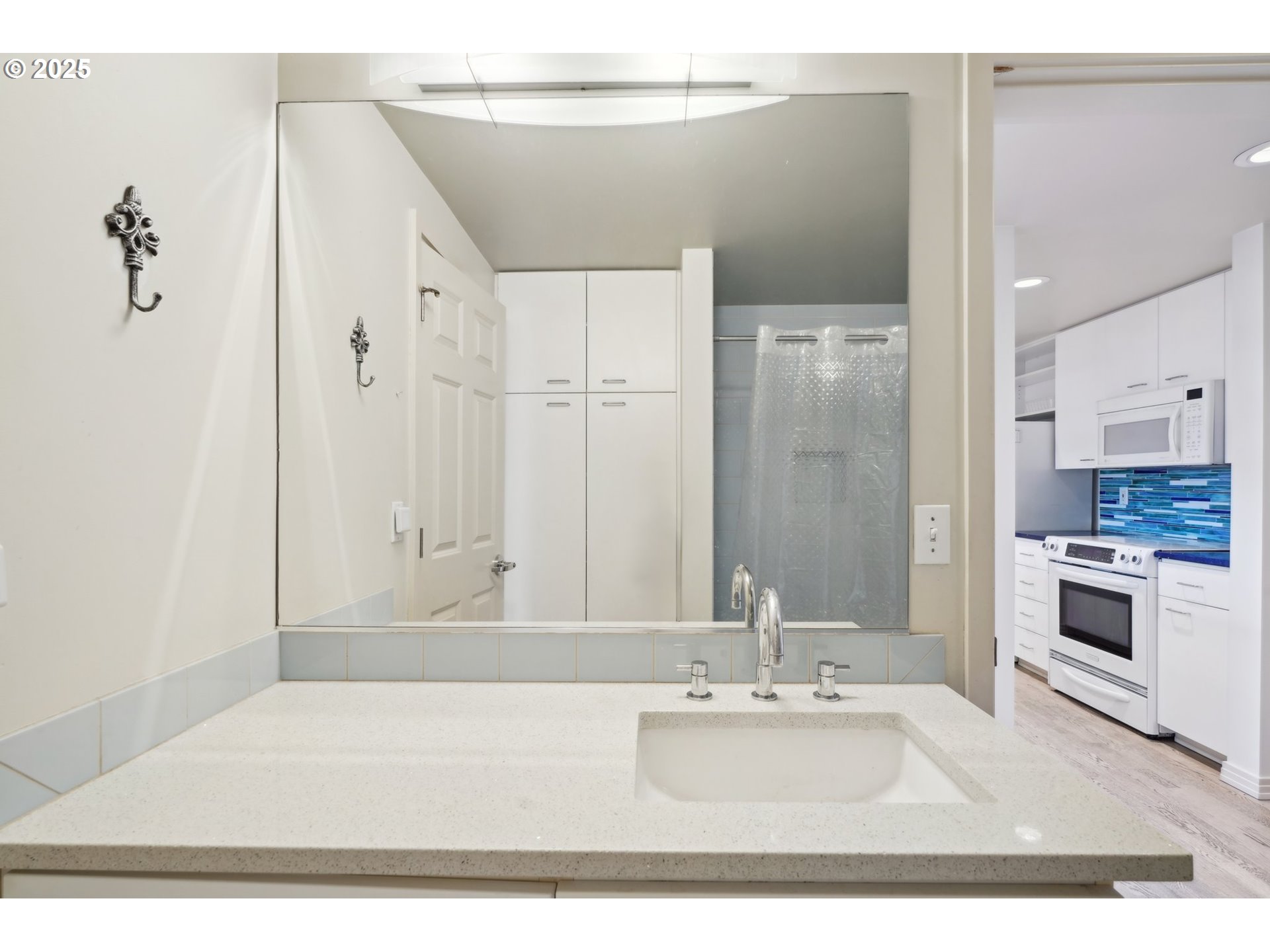 1132 Southwest 19th Avenue, Unit 512 Portland, OR 97205 - Photo 18 of 34