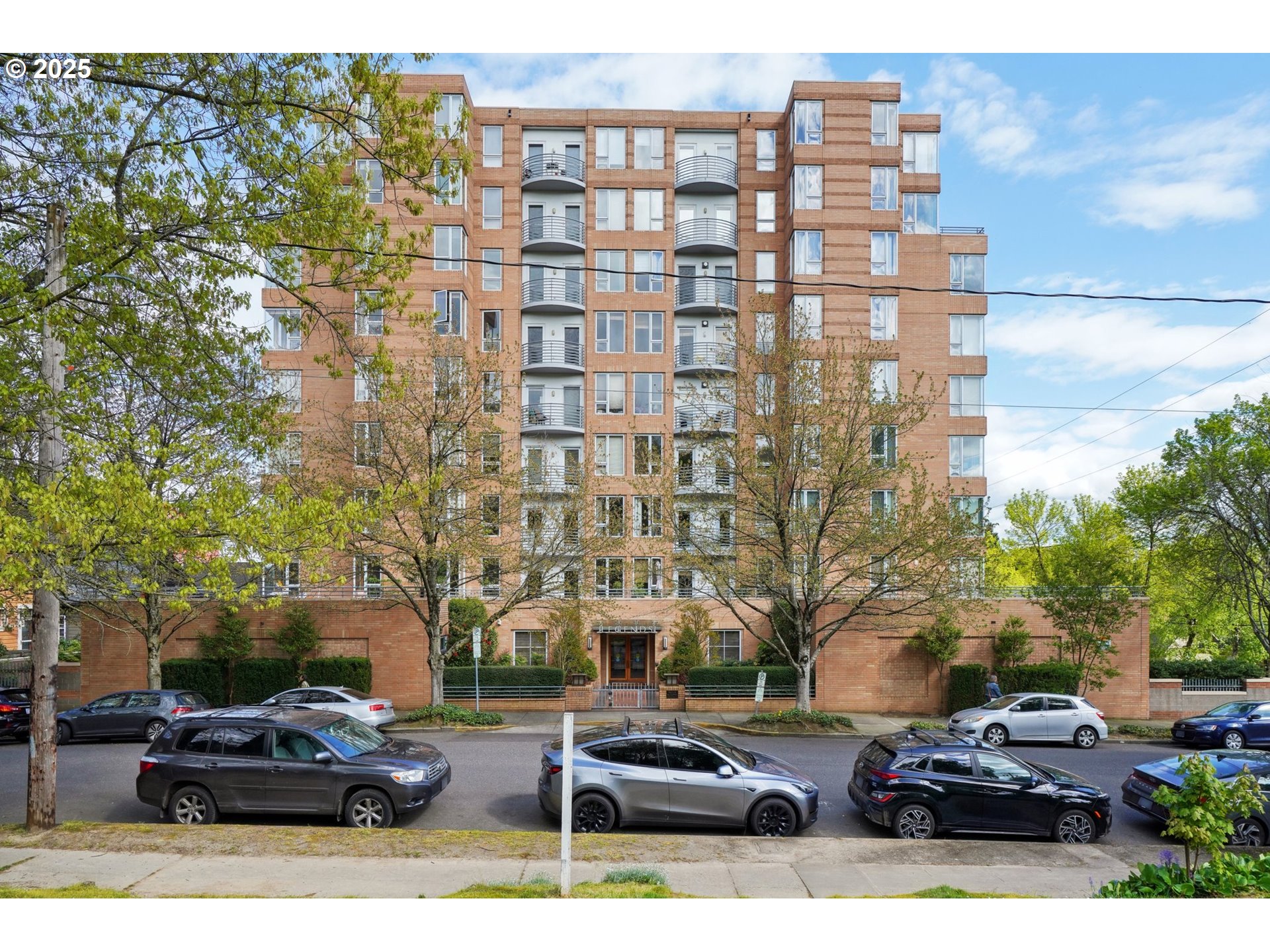 1132 Southwest 19th Avenue, Unit 512 Portland, OR 97205 - Photo 2 of 34