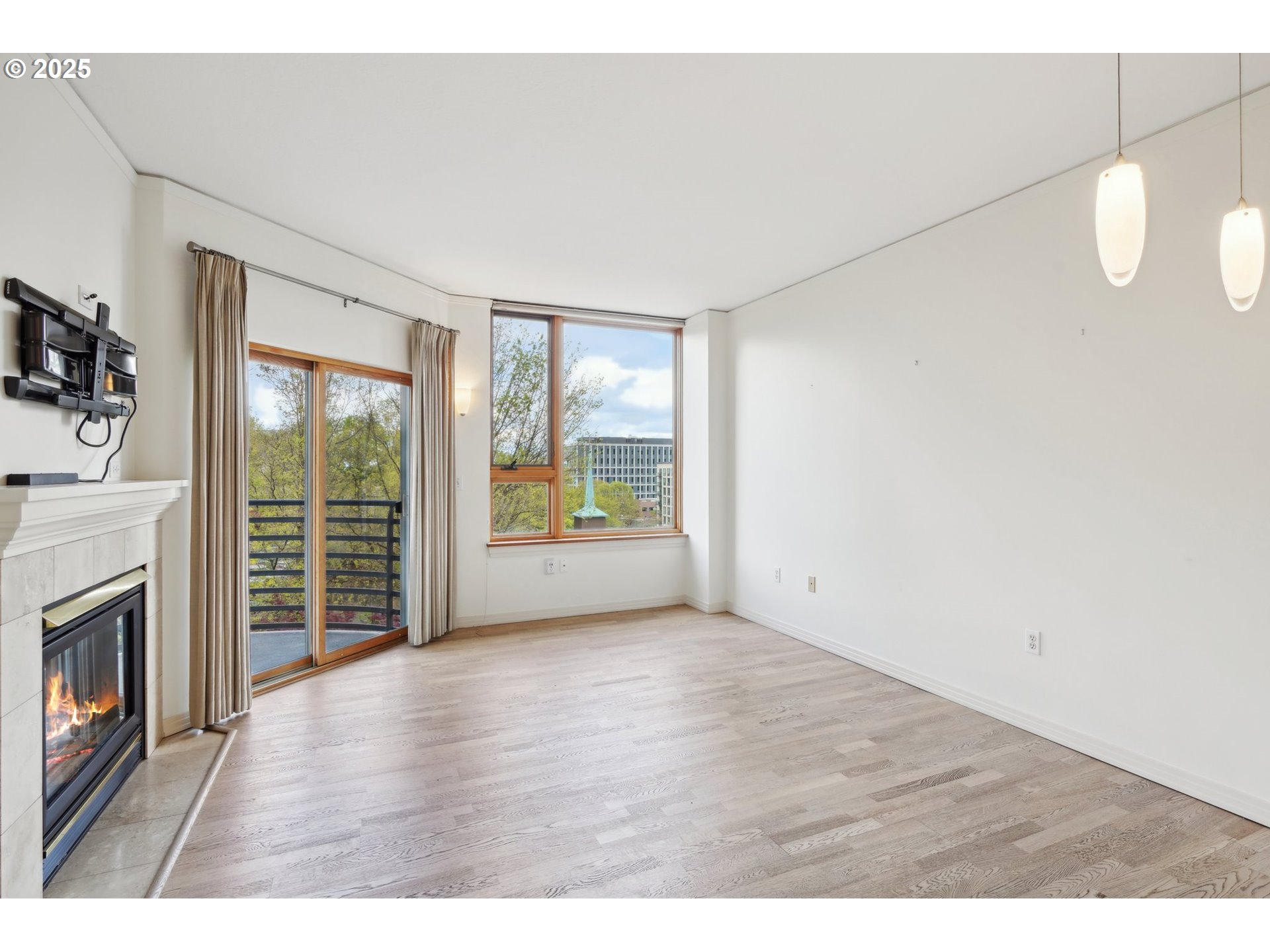 1132 Southwest 19th Avenue, Unit 512 Portland, OR 97205 - Photo 8 of 34