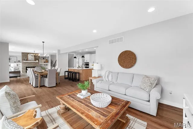 $609,990 | 1 Tbb Bridgeport @willow Grove, Dardenne Prairie, MO 63368