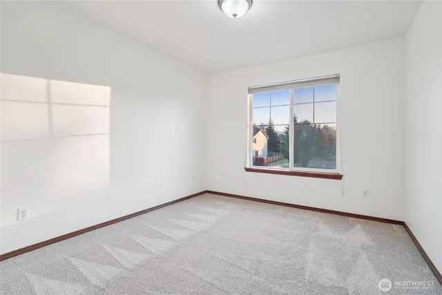 $639,999 | 1324 Hansberry Avenue Northeast, Orting, WA 98360