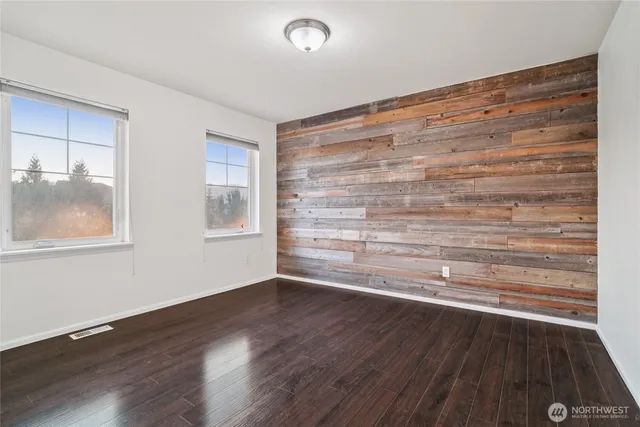 $639,999 | 1324 Hansberry Avenue Northeast, Orting, WA 98360