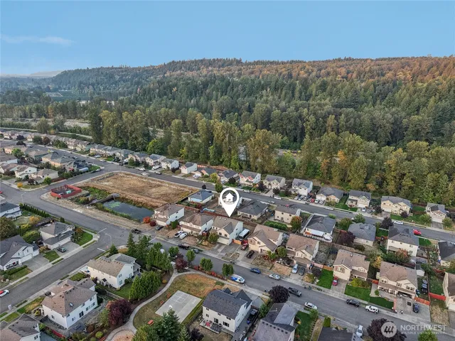 $639,999 | 1324 Hansberry Avenue Northeast, Orting, WA 98360