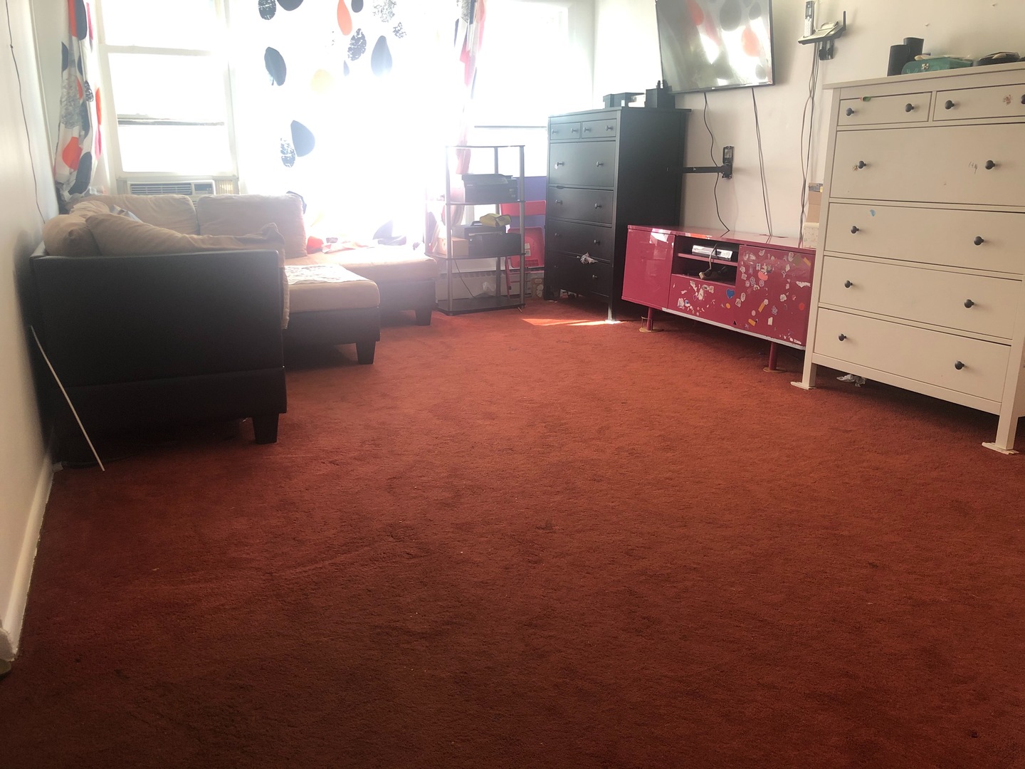 2000 West Arthur Avenue, Unit 2NW Chicago, IL 60645 - Photo 14 of 26 a playroom with natural light
