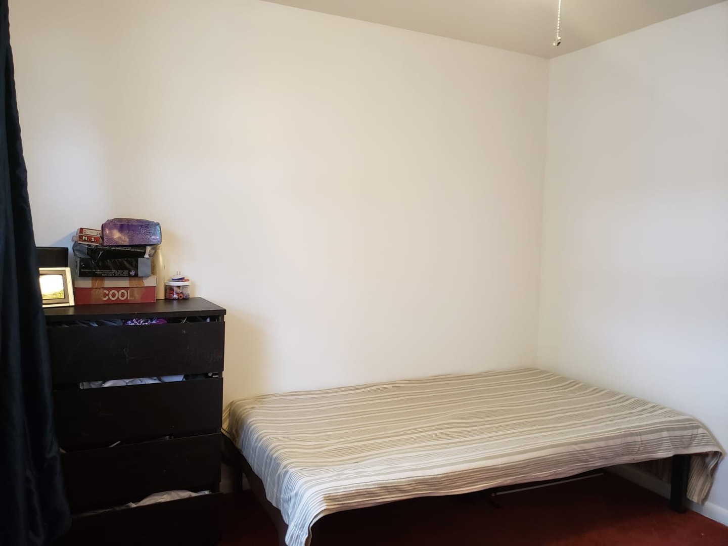 2000 West Arthur Avenue, Unit 2NW Chicago, IL 60645 - Photo 21 of 26 a room with a bed and furniture