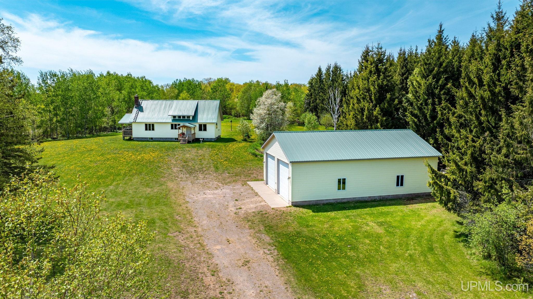 51795 Pontiac Road Hancock, MI 49930 - Photo 2 of 49