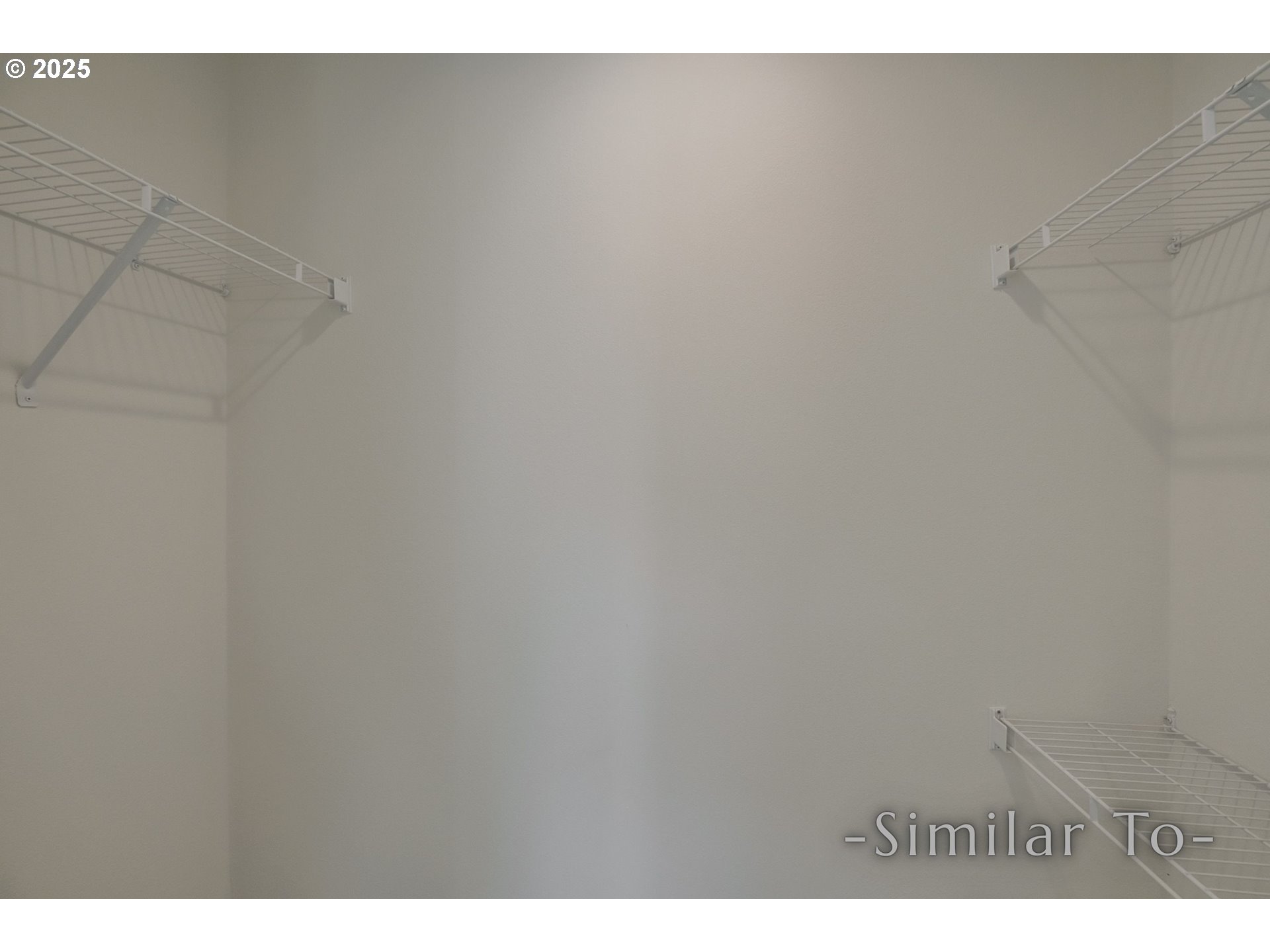 3223 Comber Court Northeast Salem, OR 97305 - Photo 20 of 39 a view of an empty room