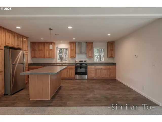 $355,000 | 3223 Comber Court Northeast, Salem, OR 97305