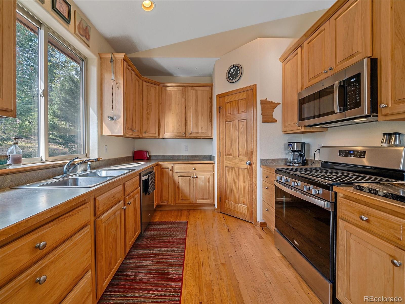 6752 South Columbine Road Evergreen, CO 80439 - Photo 11 of 42