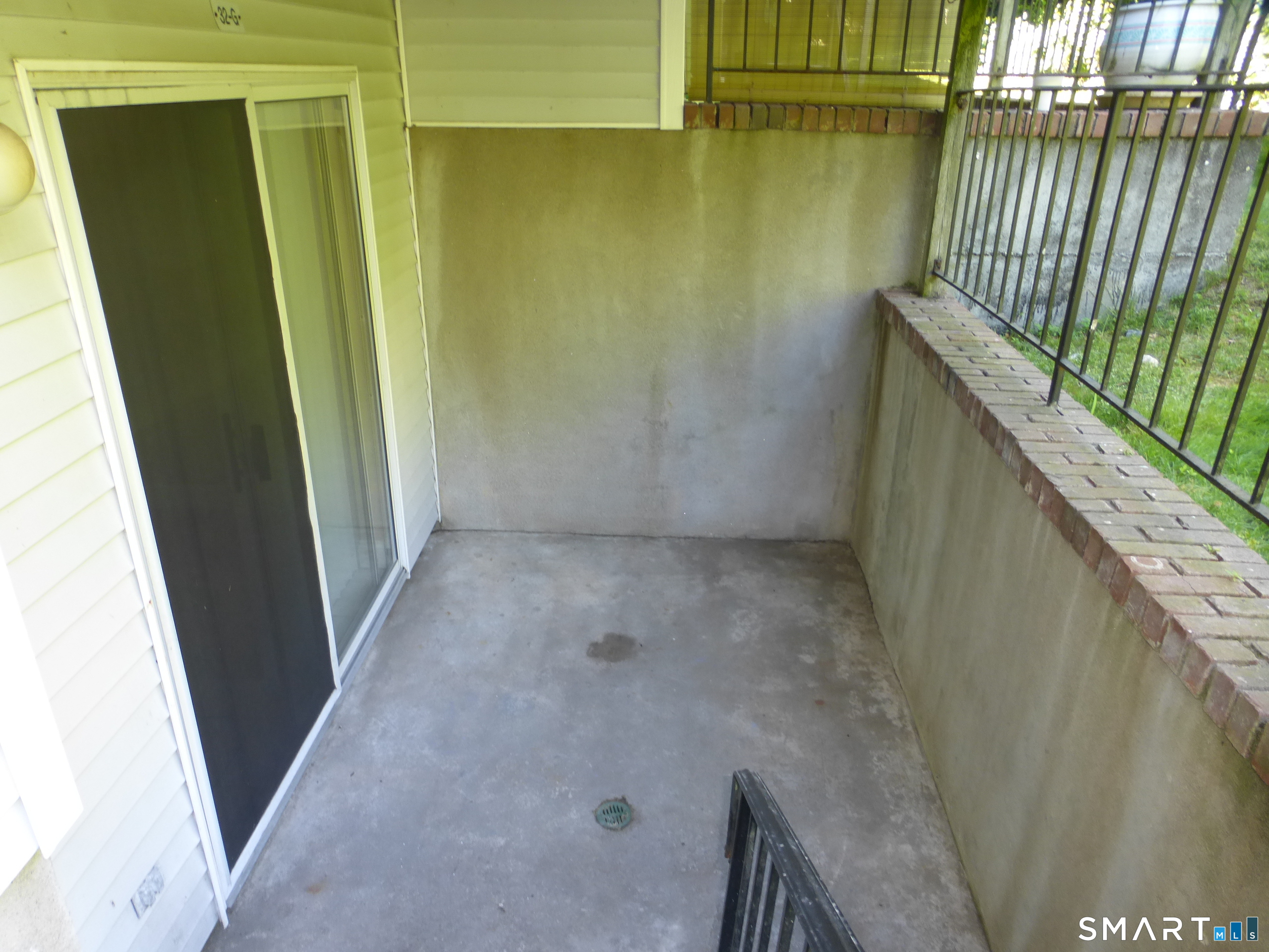 925 Oronoke Road, Unit 32G Waterbury, CT 06708 - Photo 7 of 8