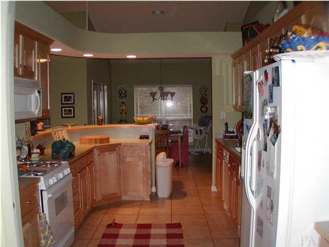 6011 Otter Point Road Pensacola, FL 32504 - Photo 3 of 7 Kitchen & Breakfast Area