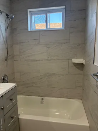 $4,000 | 514 East Park Avenue, Unit UPPR, Long Beach, NY 11561