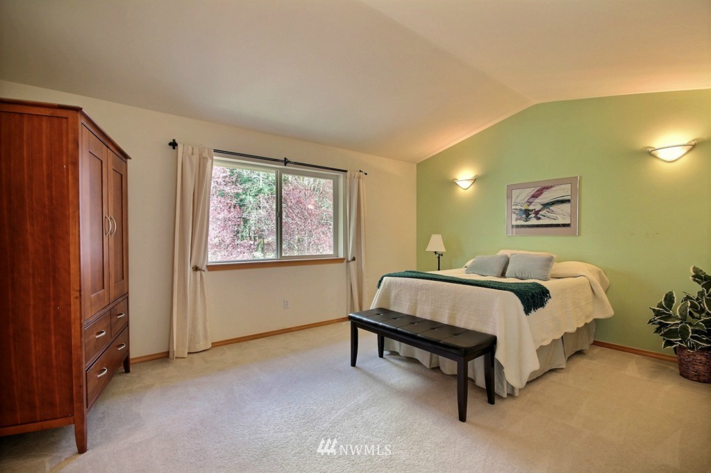 314 Shadow Place Southeast Renton, WA 98059 - Photo 11 of 20