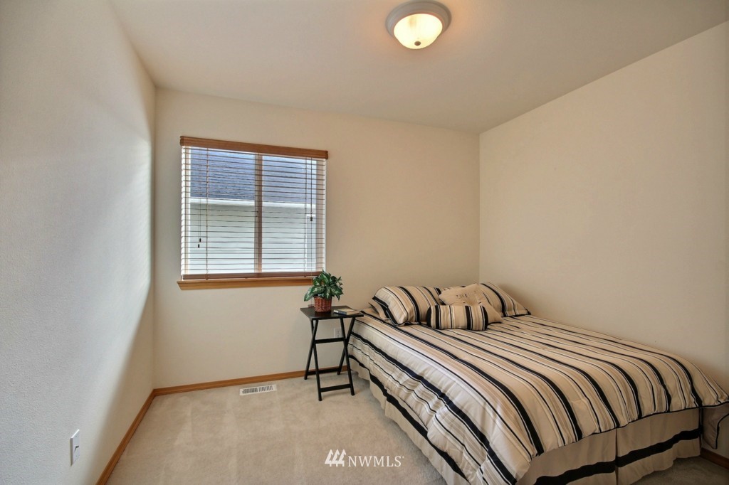 314 Shadow Place Southeast Renton, WA 98059 - Photo 14 of 20