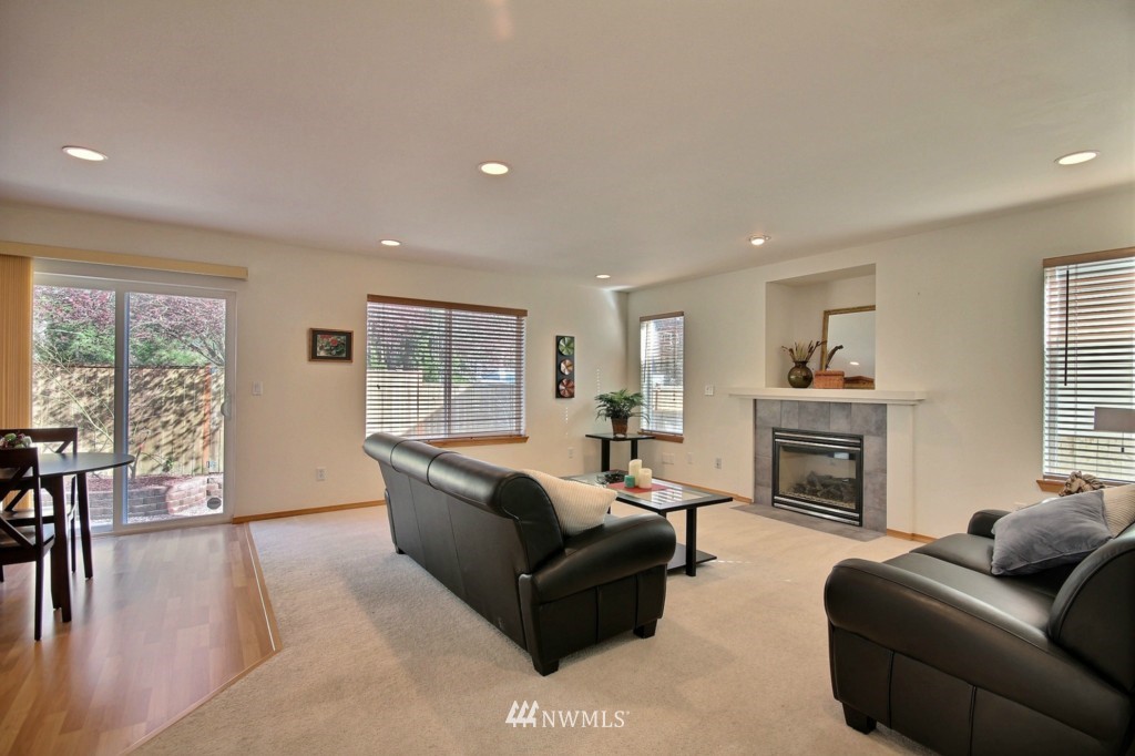 314 Shadow Place Southeast Renton, WA 98059 - Photo 7 of 20